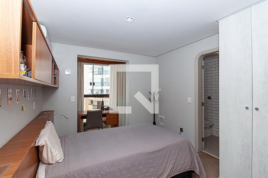 Comprar apartamento em Perdizes: 4 suítes, varanda, mobiliado, churrasqueira e academia no condomínio. — Suite 2