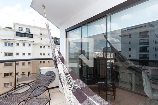 Comprar apartamento em Perdizes: 4 suítes, varanda, mobiliado, churrasqueira e academia no condomínio. — Home Thater