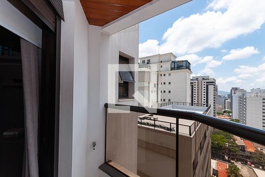 Comprar apartamento em Perdizes: 4 suítes, varanda, mobiliado, churrasqueira e academia no condomínio. — Suíte Master