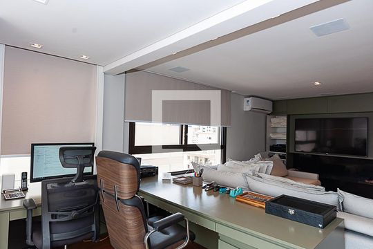 Comprar apartamento em Perdizes: 4 suítes, varanda, mobiliado, churrasqueira e academia no condomínio. — Home Thater
