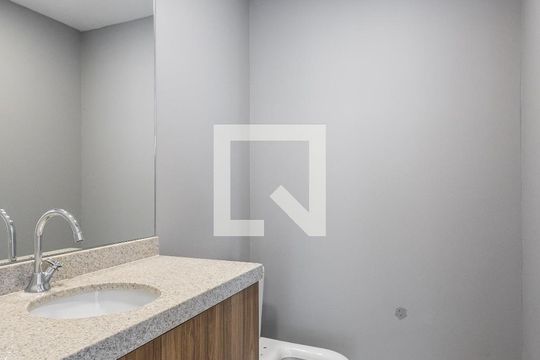 Apartamento para comprar com 2 suítes e varanda. Aproveite essa oportunidade de compra! — Lavabo