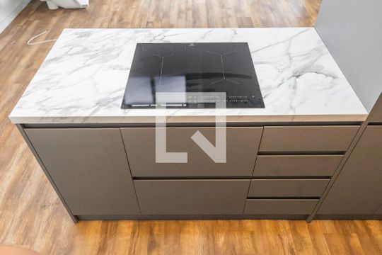 Apartamento para comprar com 2 suítes e varanda. Aproveite essa oportunidade de compra! — Cozinha