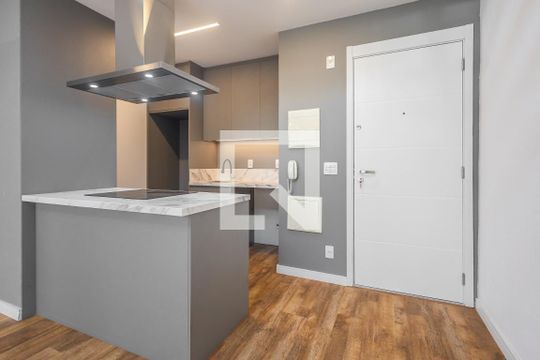 Apartamento para comprar com 2 suítes e varanda. Aproveite essa oportunidade de compra! — Cozinha