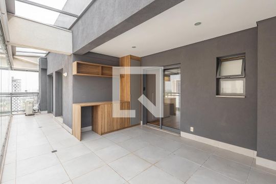 Apartamento para comprar com 2 suítes e varanda. Aproveite essa oportunidade de compra! — Varanda 2