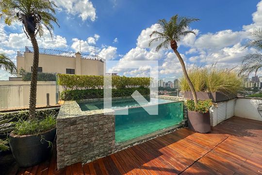Venda de apartamento no Brooklin com 2 quartos e piscina no condomínio. — Piscina