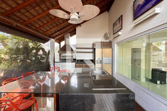 Venda de apartamento no Brooklin com 2 quartos e piscina no condomínio. — Churrasqueira
