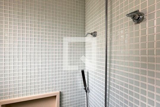 Venda de apartamento no Brooklin com 2 quartos e piscina no condomínio. — Detalhe Lavabo/ Banheiro Social