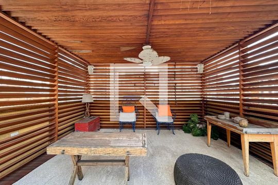 Venda de apartamento no Brooklin com 2 quartos e piscina no condomínio. — Varanda Superior