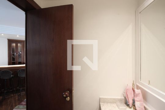 Apartamento à venda, com 130 m², 3 quartos e 2 vagas — Lavabo