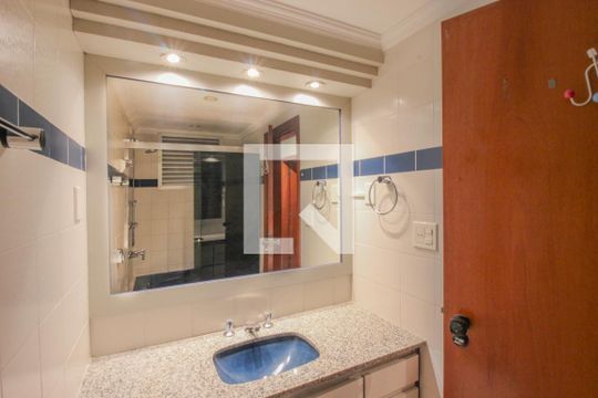 Apartamento à venda, com 130 m², 3 quartos e 2 vagas — Banheiro Corredor