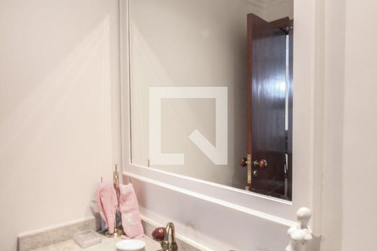 Apartamento à venda, com 130 m², 3 quartos e 2 vagas — Lavabo