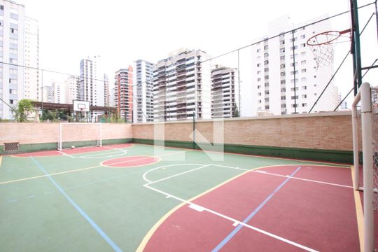 Apartamento à venda, com 130 m², 3 quartos e 2 vagas — Área comum