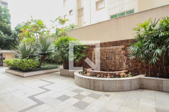Apartamento à venda, com 130 m², 3 quartos e 2 vagas — Área comum