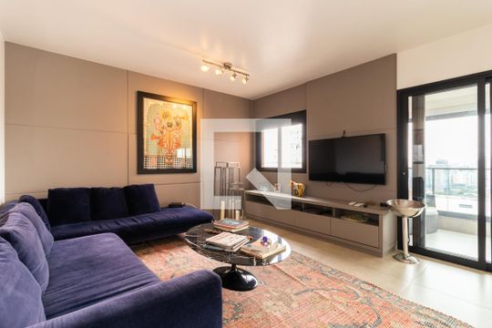 Comprar apartamento mobiliado com 2 quartos, varanda e piscina. Excelente para comprar. — foto 1