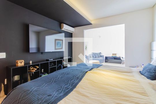Venda de apartamento na Vila Mariana com 3 quartos e piscina no condomínio. — Suíte 1