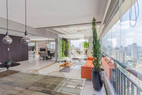 Venda de apartamento na Vila Mariana com 3 quartos e piscina no condomínio. — Varanda gourmet