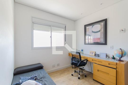 Venda de apartamento na Vila Mariana com 3 quartos e piscina no condomínio. — Suíte 2