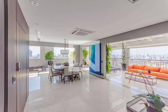 Venda de apartamento na Vila Mariana com 3 quartos e piscina no condomínio. — Sala de Jantar