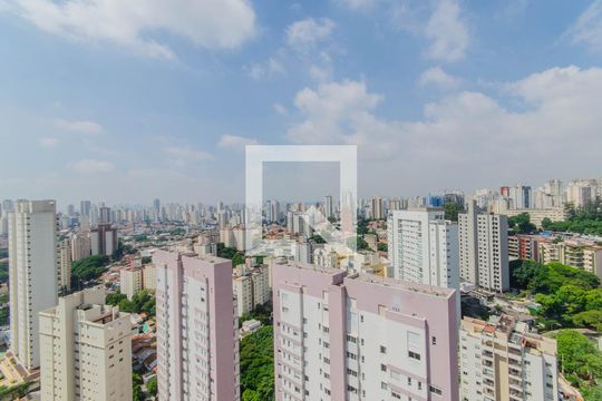Venda de apartamento na Vila Mariana com 3 quartos e piscina no condomínio. — Vista da Varanda
