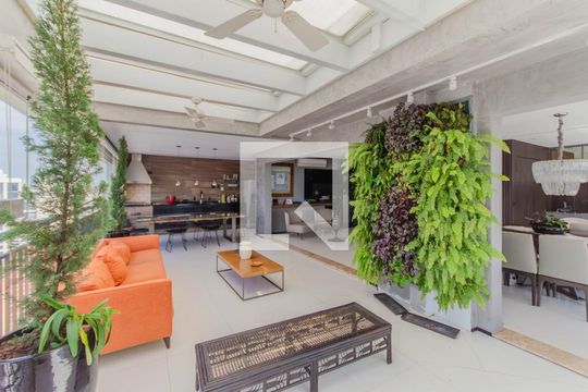 Venda de apartamento na Vila Mariana com 3 quartos e piscina no condomínio. — Varanda gourmet