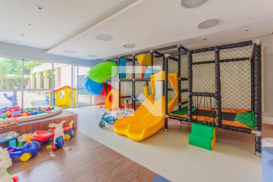 Venda de apartamento na Vila Mariana com 3 quartos e piscina no condomínio. — Área comum - Brinquedoteca