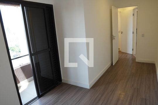 Comprar apartamento em Pinheiros com 2 quartos, 1 suíte, piscina e churrasqueira no condomínio. Pode ter animais. — Quarto 2 - Suíte