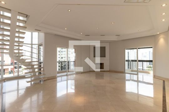 Compra apartamento com 3 quartos, quintal, churrasqueira e piscina no condomínio. — foto 1