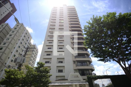 Apartamento com 5 quartos e academia no condomínio, ideal para comprar. — Fachada