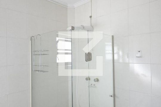 Apartamento com 5 quartos e academia no condomínio, ideal para comprar. — Banheiro