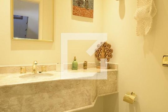 Apartamento com 5 quartos e academia no condomínio, ideal para comprar. — Lavabo