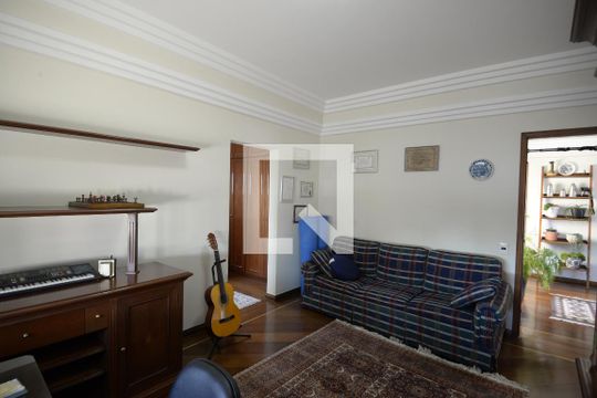 Apartamento com 5 quartos e academia no condomínio, ideal para comprar. — Quarto 