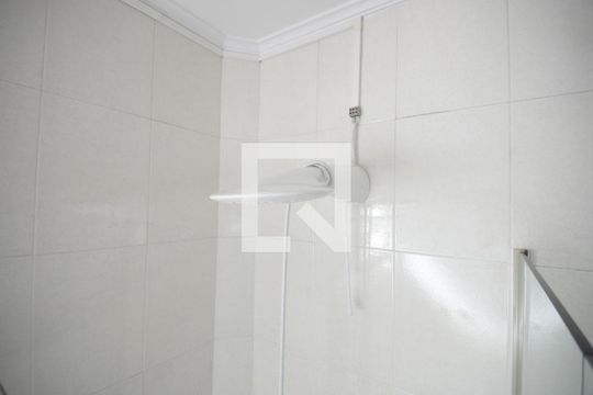 Apartamento com 5 quartos e academia no condomínio, ideal para comprar. — Banheiro