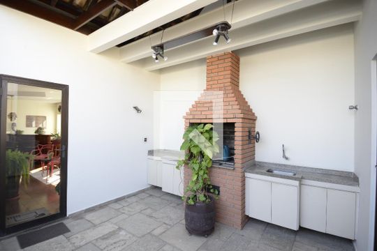 Apartamento com 5 quartos e academia no condomínio, ideal para comprar. — Área Externa