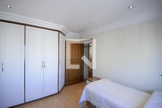 Apartamento com 5 quartos e academia no condomínio, ideal para comprar. — Quarto 