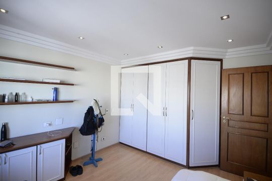 Apartamento com 5 quartos e academia no condomínio, ideal para comprar. — Quarto 