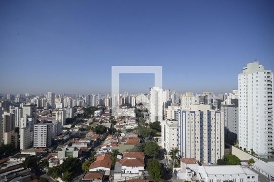 Apartamento com 5 quartos e academia no condomínio, ideal para comprar. — Vista
