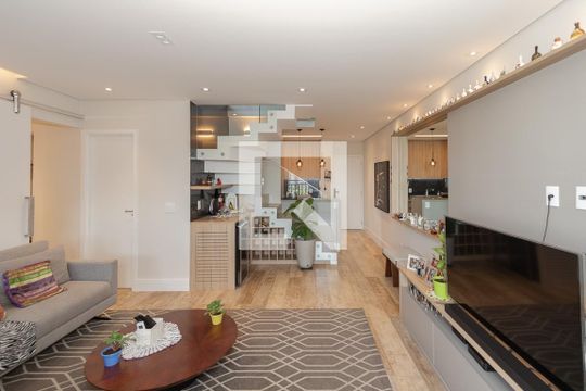 Apartamento à venda, com 172 m², 2 quartos e 3 vagas — Sala