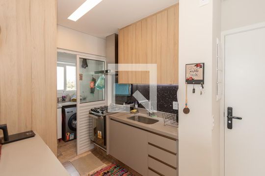 Apartamento à venda, com 172 m², 2 quartos e 3 vagas — Cozinha
