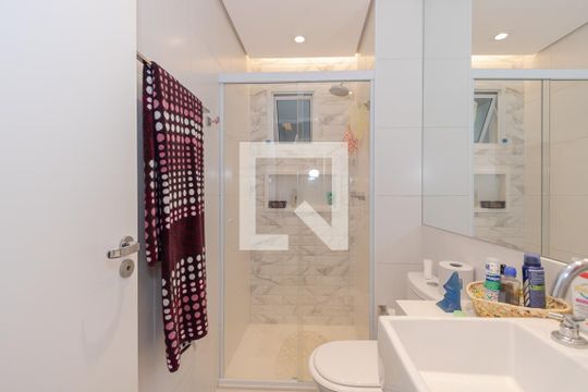 Apartamento à venda, com 172 m², 2 quartos e 3 vagas — Banheiro