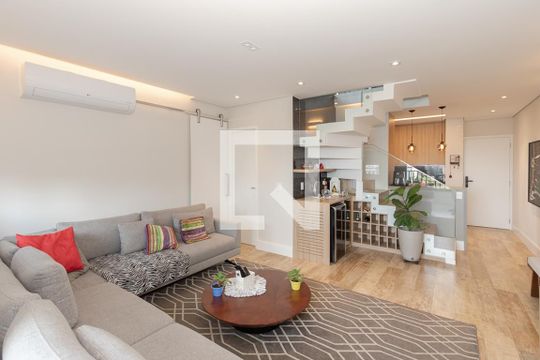 Apartamento à venda, com 172 m², 2 quartos e 3 vagas — Sala