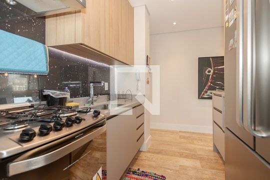Apartamento à venda, com 172 m², 2 quartos e 3 vagas — Cozinha