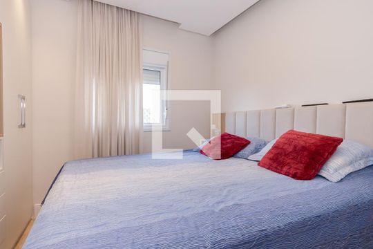 Apartamento à venda, com 172 m², 2 quartos e 3 vagas — Suíte