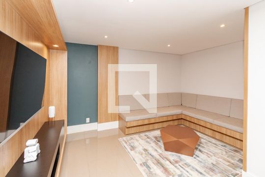 Apartamento à venda, com 172 m², 2 quartos e 3 vagas — Área comum