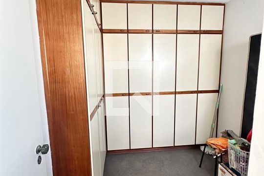 Apartamento mobiliado com 4 quartos e varanda na Vila Clementino. Excelente compra! — foto 4