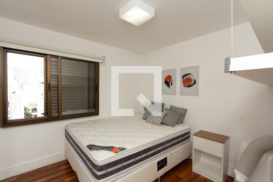 Apartamento mobiliado à venda no Itaim Bibi, com 3 quartos. Ótima oportunidade para comprar seu imóvel em São Paulo. — Quarto 1