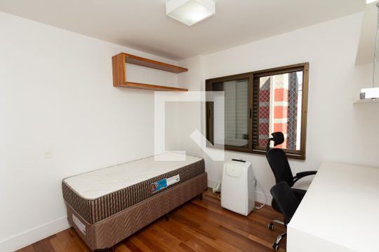 Apartamento mobiliado à venda no Itaim Bibi, com 3 quartos. Ótima oportunidade para comprar seu imóvel em São Paulo. — Quarto 2