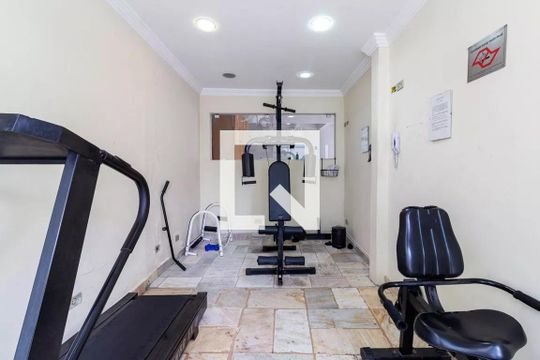 Apartamento mobiliado à venda no Itaim Bibi, com 3 quartos. Ótima oportunidade para comprar seu imóvel em São Paulo. — Área comum - Academia