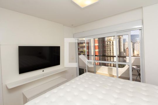 Apartamento mobiliado à venda no Itaim Bibi, com 3 quartos. Ótima oportunidade para comprar seu imóvel em São Paulo. — Suíte