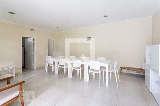 Apartamento mobiliado à venda no Itaim Bibi, com 3 quartos. Ótima oportunidade para comprar seu imóvel em São Paulo. — Área comum - Salão de festas