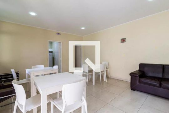 Apartamento mobiliado à venda no Itaim Bibi, com 3 quartos. Ótima oportunidade para comprar seu imóvel em São Paulo. — Área comum - Salão de festas
